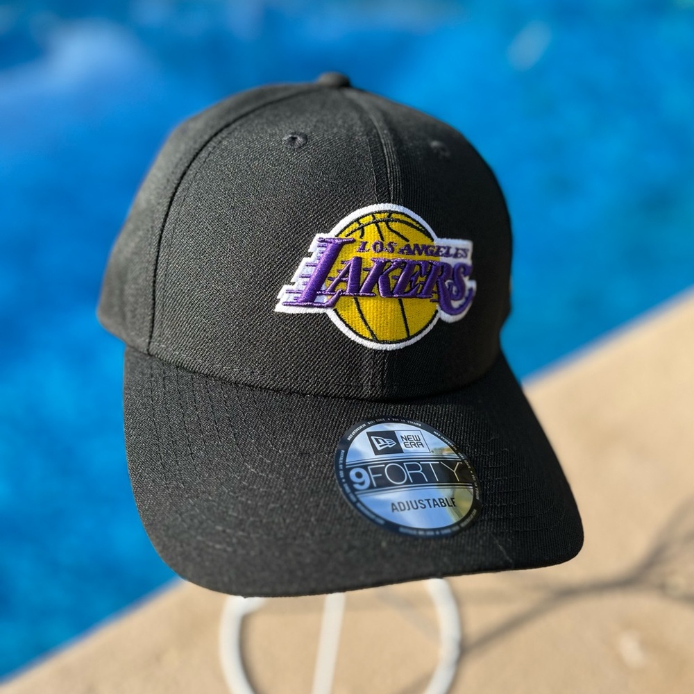 New Era Los Angeles Lakers Hat - Picture 10 of 10